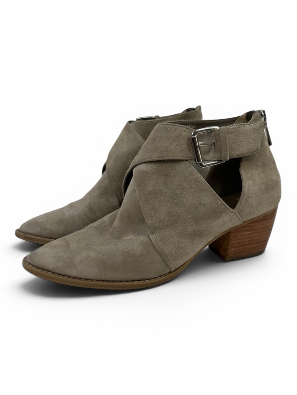 BP Suede Ankle Bootie Gray 7 Criss Cross Front